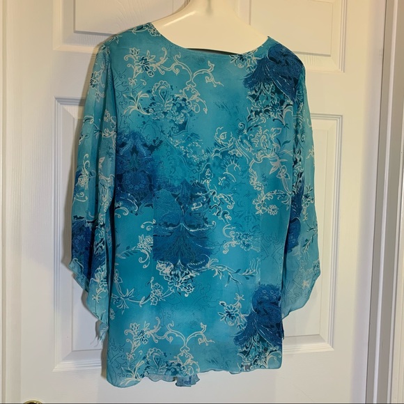 Dressbarn Beautiful Blue Flowy Top Size 1X - Picture 4 of 7